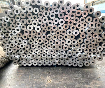 Tubo sin soldadura del acero inoxidable 06Cr18Ni11Nb, producción del tubo sin soldadura del acero inoxidable, características del tubo sin soldadura del acero inoxidable